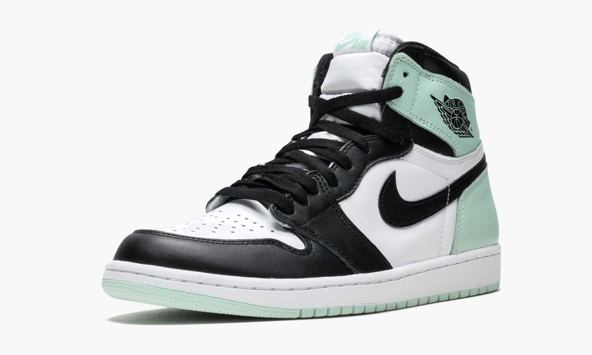"Igloo" Air Jordan 1 Retro High OG NRG Sneakers - product image from the listing.