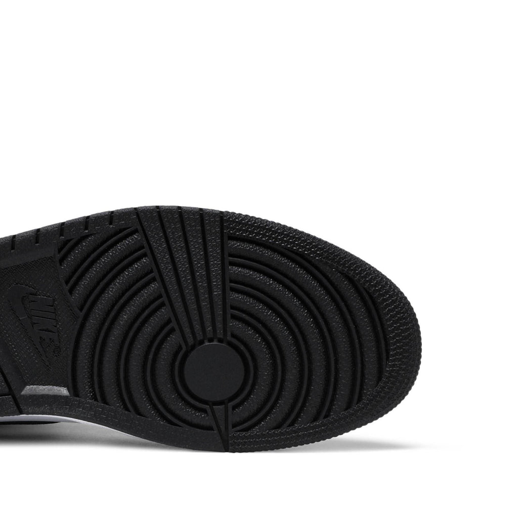 Smoke Grey 555088-126 Sneakers - Air Jordan 1 Retro High OG - product image from the listing.