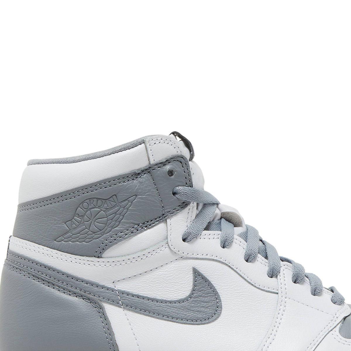 Stealth 555088-037 Sneakers - Air Jordan 1 Retro High OG - product image from the listing.