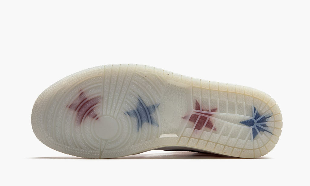 Chicago Sneakers - Air Jordan 1 Retro High OG Trophy Room - product image from the listing.