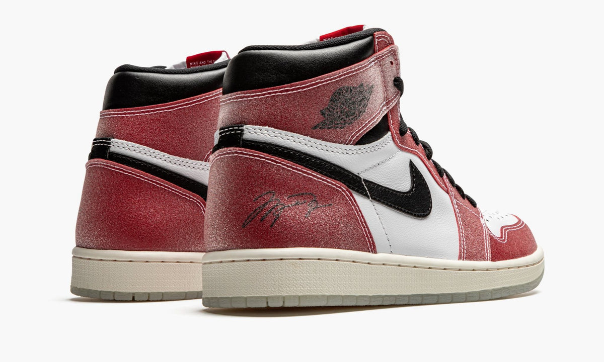 Chicago Sneakers - Air Jordan 1 Retro High OG Trophy Room - product image from the listing.