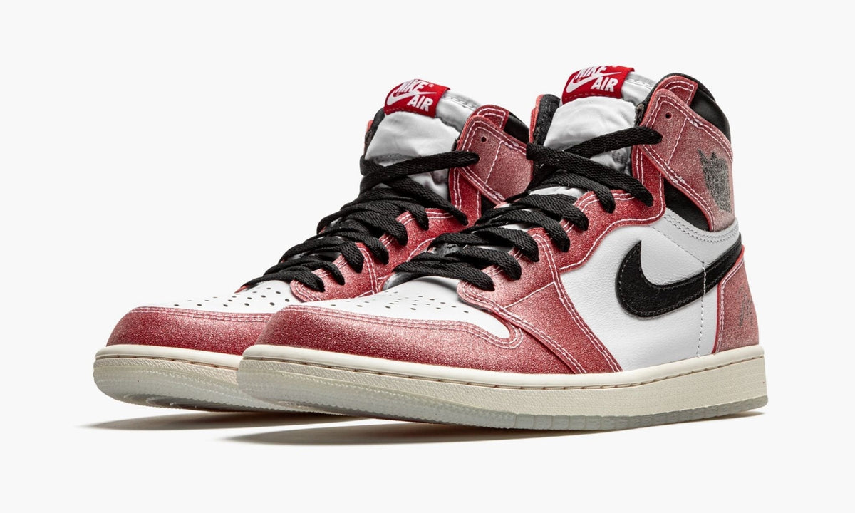 Chicago Sneakers - Air Jordan 1 Retro High OG Trophy Room - product image from the listing.