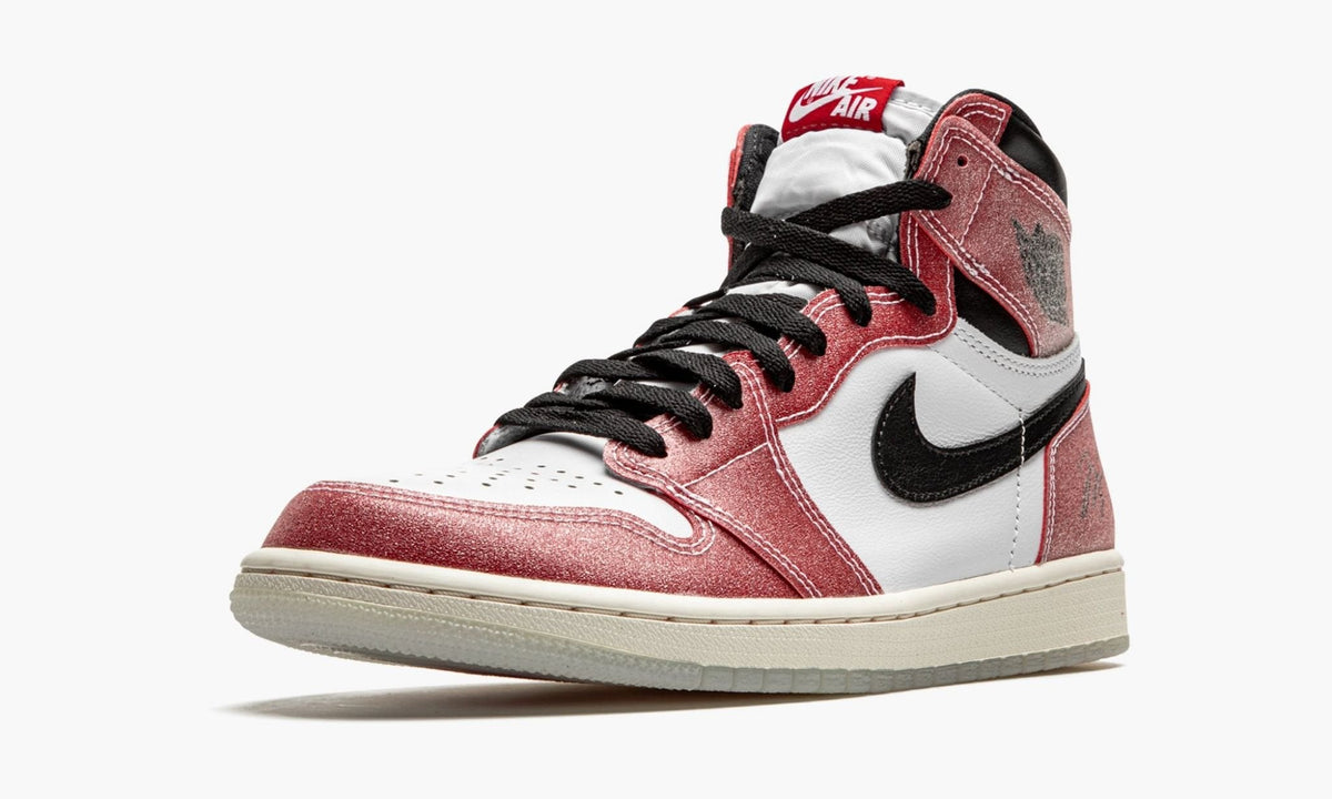Chicago Sneakers - Air Jordan 1 Retro High OG Trophy Room - product image from the listing.