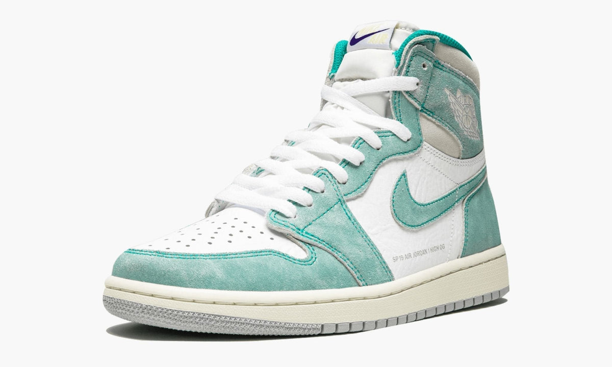 Air Jordan 1 Retro High OG Turbo Sneakers in Green - product image from the listing.