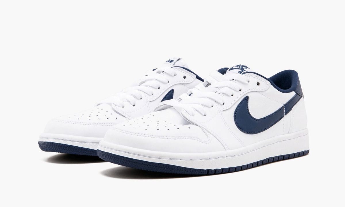 Sneakers - Air Jordan 1 Retro Low OG - product image from the listing.