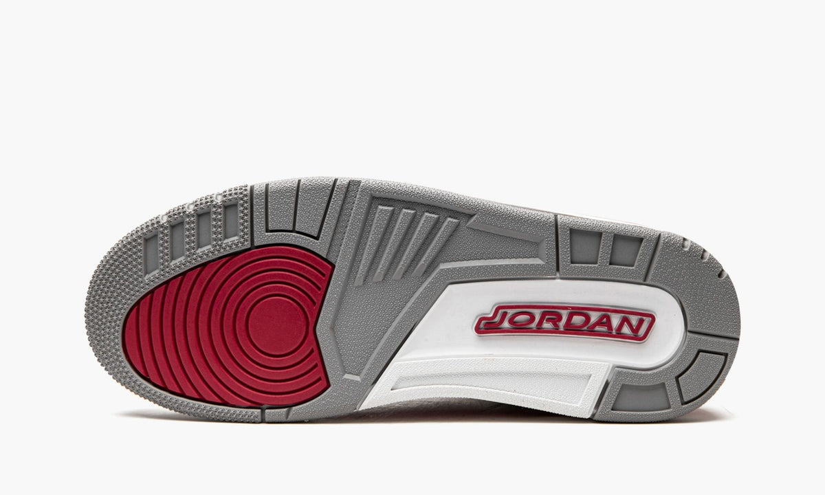 Cardinal Sneakers - Air Jordan 3 - product image from the listing.