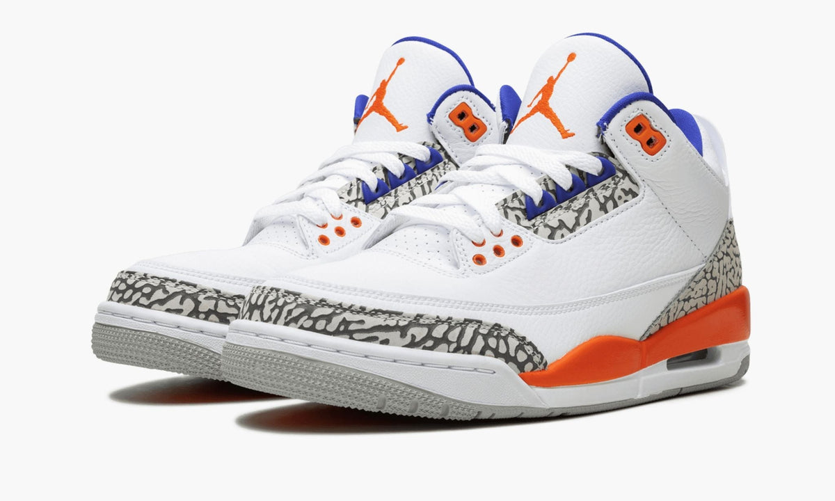 Knicks Sneakers - Air Jordan 3 Retro - product image from the listing.