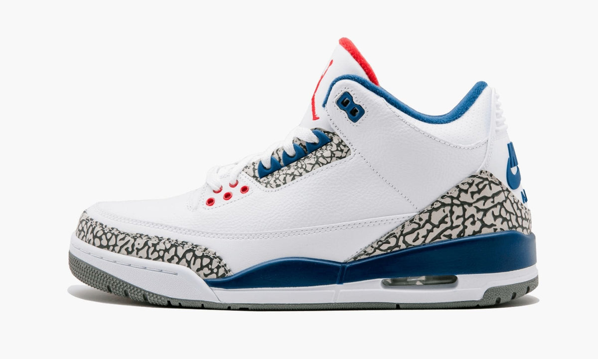 Air Jordan 3 Retro OG True Sneakers in Blue - product image from the listing.