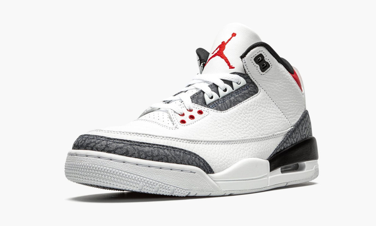 "Fire Red" Air Jordan 3 Retro SE DNM Sneakers - product image from the listing.