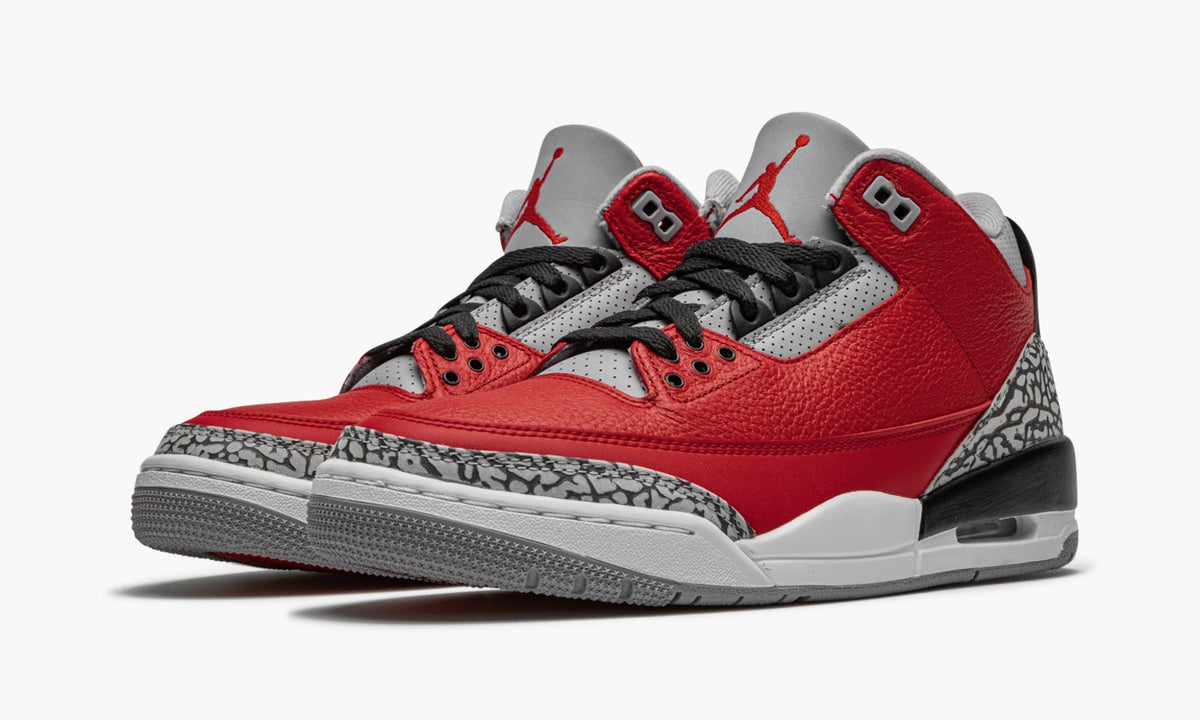 CHI Exclusive Sneakers - Air Jordan 3 Retro SE Unite - product image from the listing.