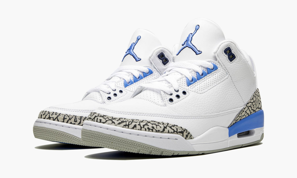 UNC Sneakers - Air Jordan 3 Retro - product image from the listing.