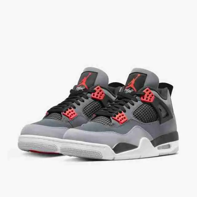 Jordan 4 Retro - product photo shown in the listing for this item.
