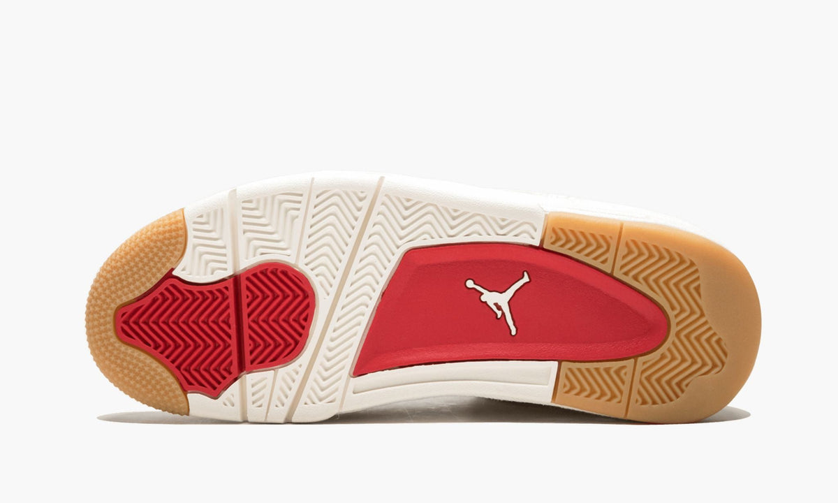 Air Jordan 4 Retro Levis NRG Sneakers in White Denim - product image from the listing.