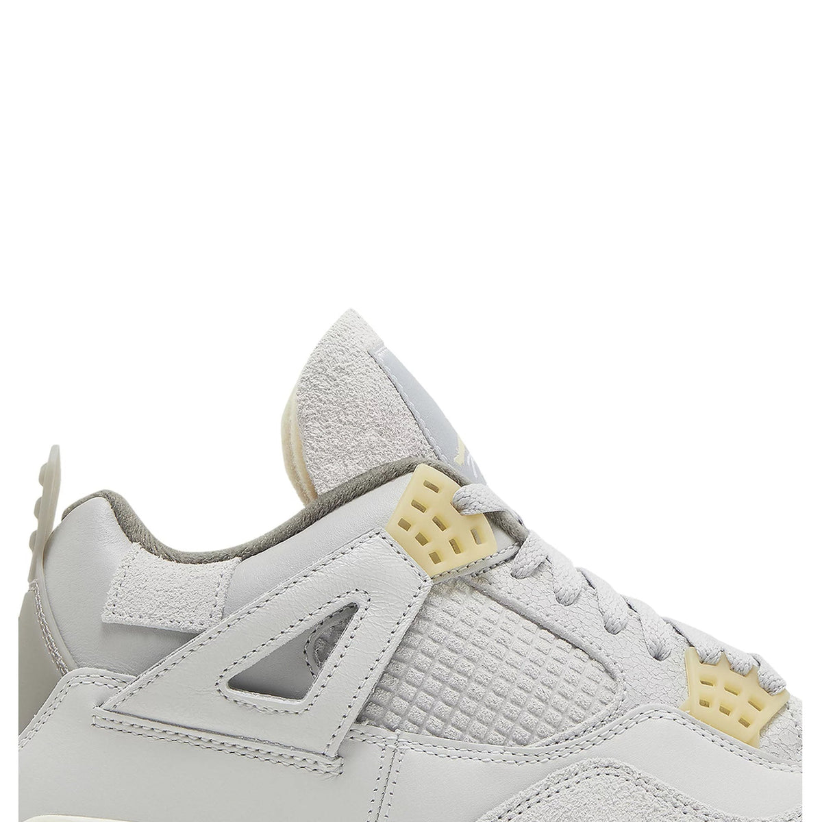"Craft" Air Jordan 4 Retro SE DV3742-021 Sneakers - product image from the listing.
