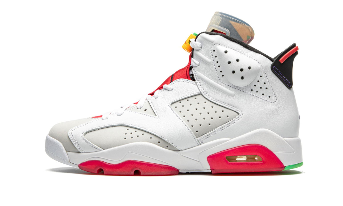 "Hare" Air Jordan 6 Retro Sneakers - product image from the listing.