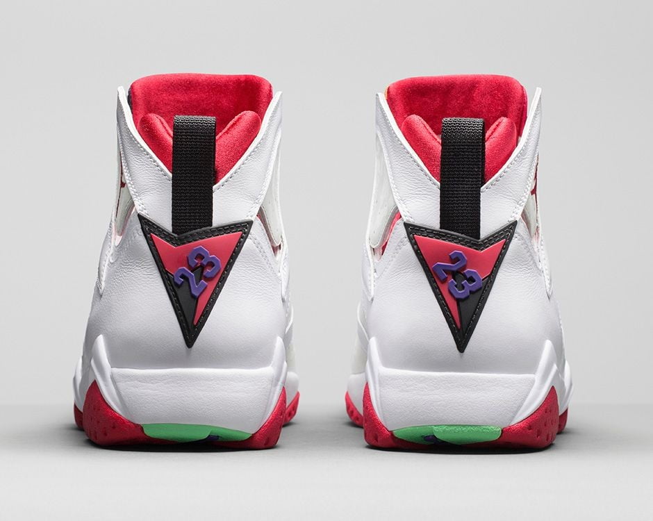 Hare 2015 Sneakers - Air Jordan 7 Retro - product image from the listing.