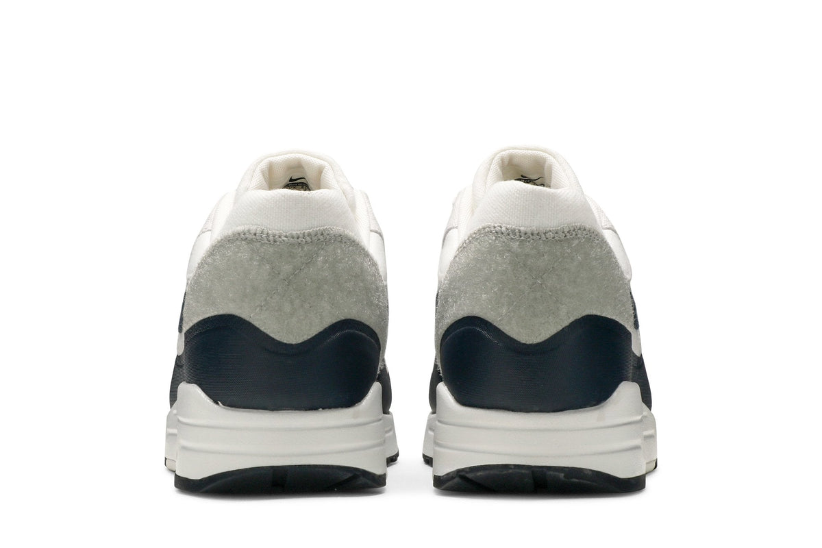 Patch Paris Sneakers - Air Max 1 SP - product image from the listing.