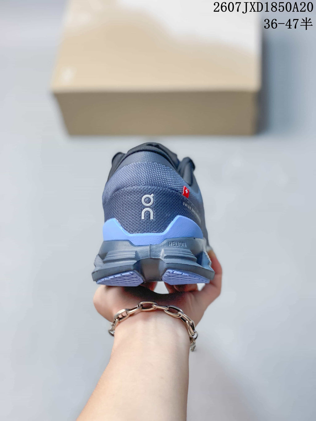 On Cloud X 4 Low-Cut Sneakers Dark Gray Blue 2607 JXD1850A20 - product image from the listing.