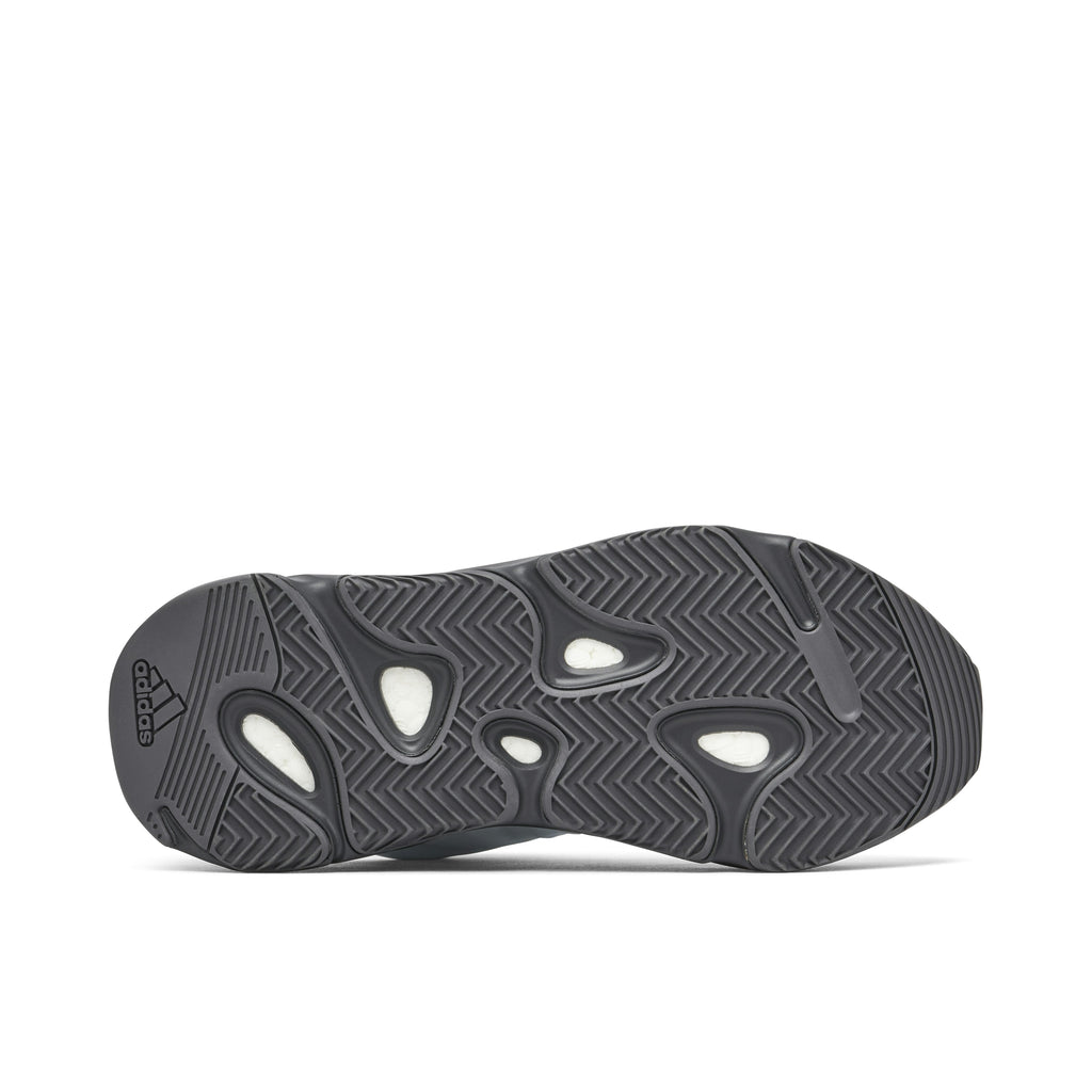 YEEZY BOOST 700 MNVN BLUE TINT - product image from the listing.