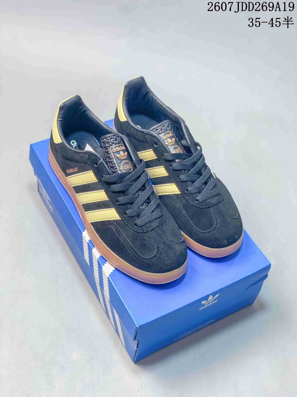 Adidas Originals Gazelle Sneakers in Black Gold JI1371 - product image from the listing.