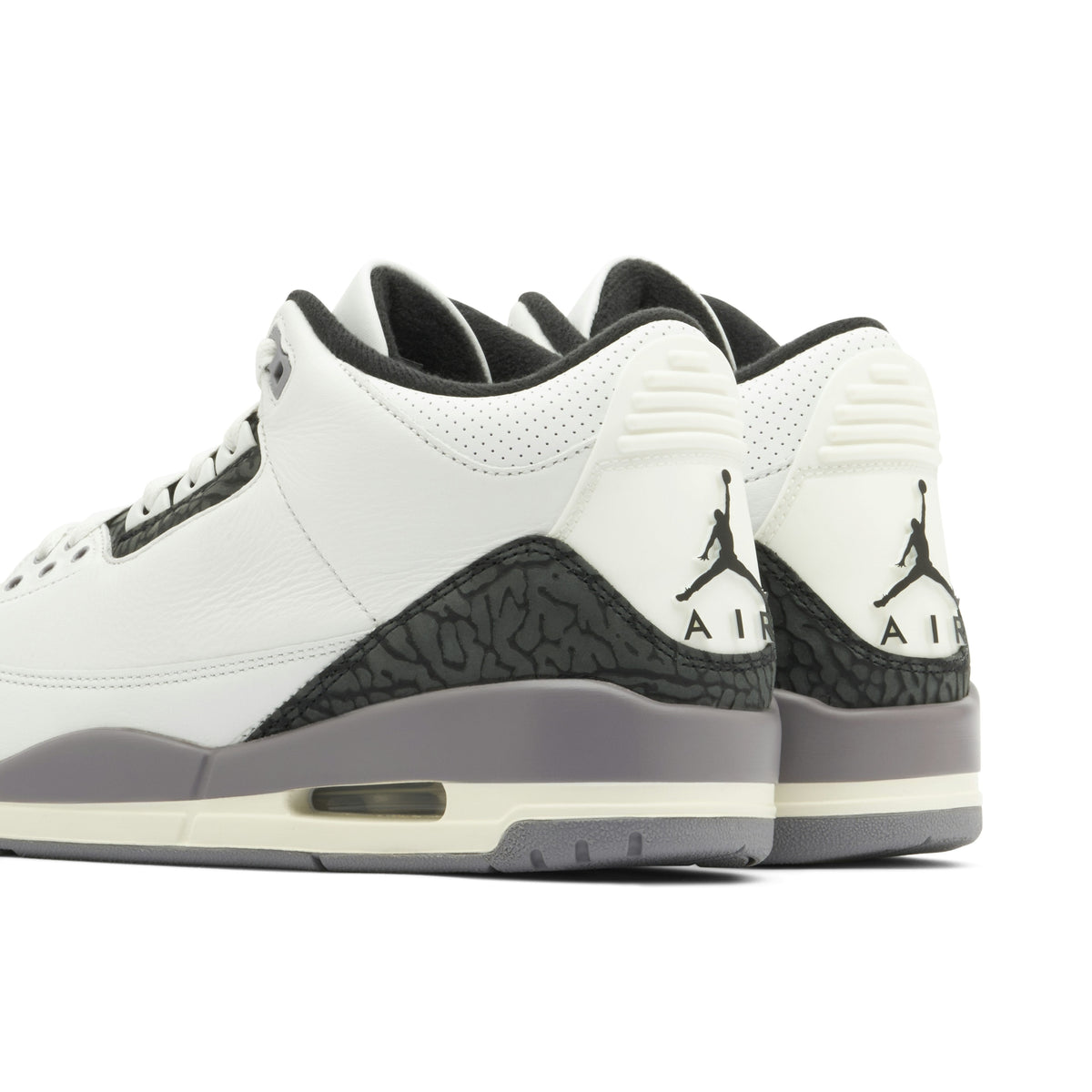 AIR JORDAN 3 RETRO CEMENT in GREY - product image from the listing.