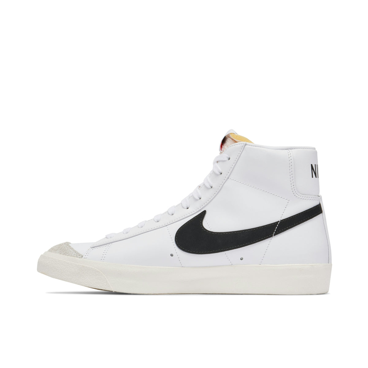 NIKE BLAZER MID 77 VINTAGE in WHITE - product image from the listing.
