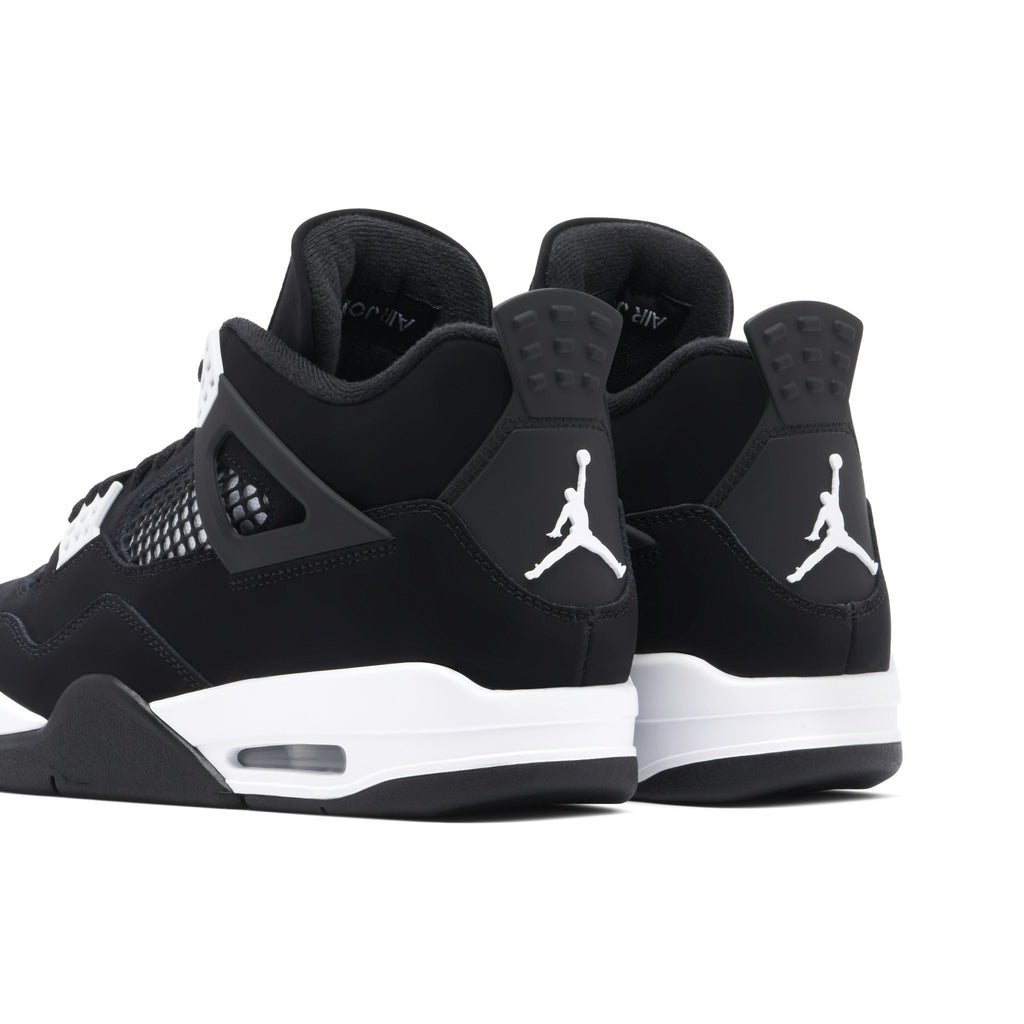 WHITE THUNDER RETRO - AIR JORDAN 4 - product image from the listing.