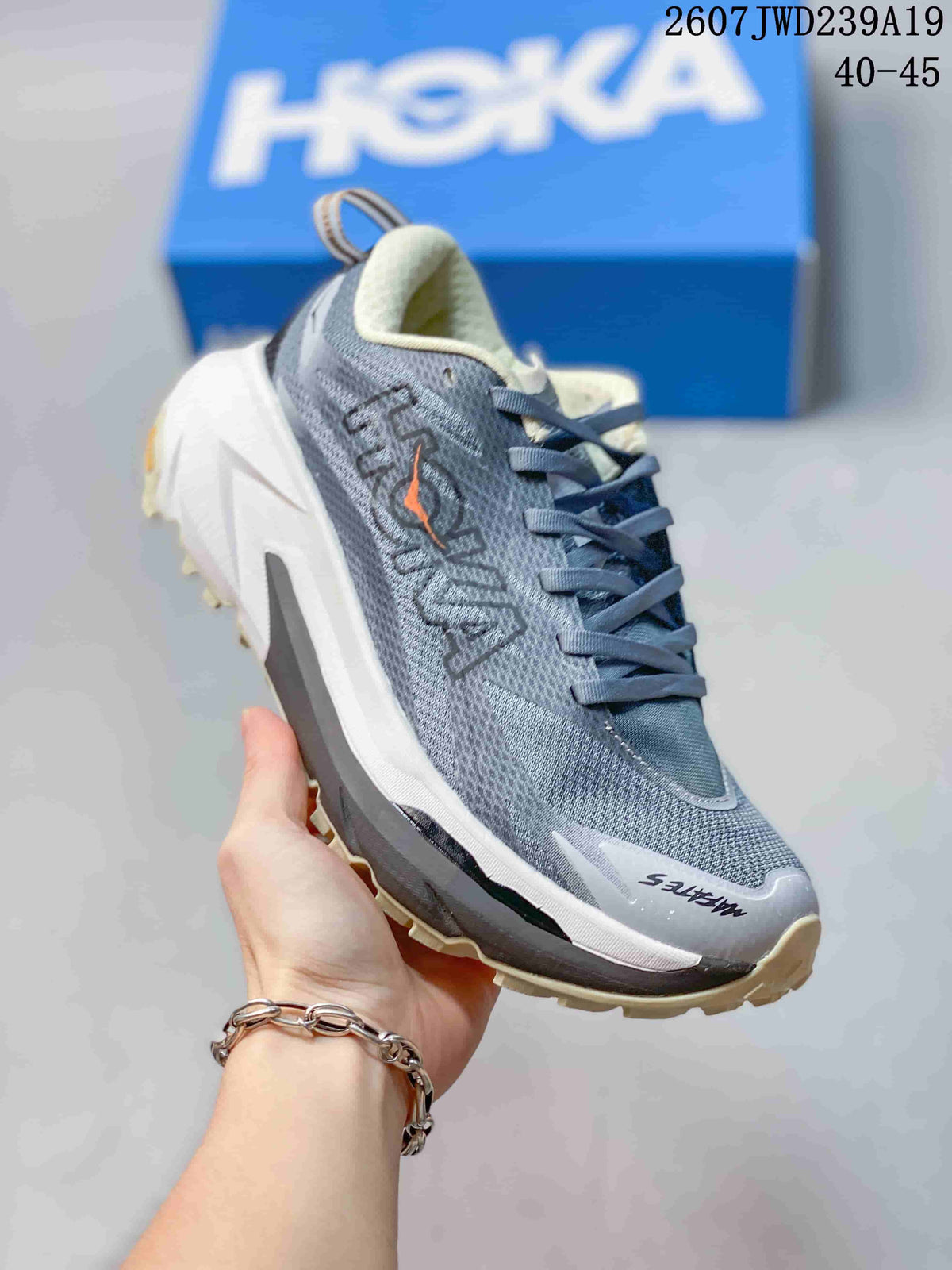HOKA Rocket X 3 Low-Top Shoes for Running - product image from the listing.