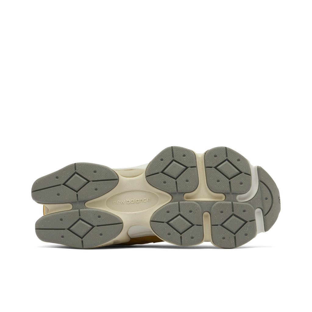 NEW BALANCE 9060 VARSITY in GOLD - product image from the listing.