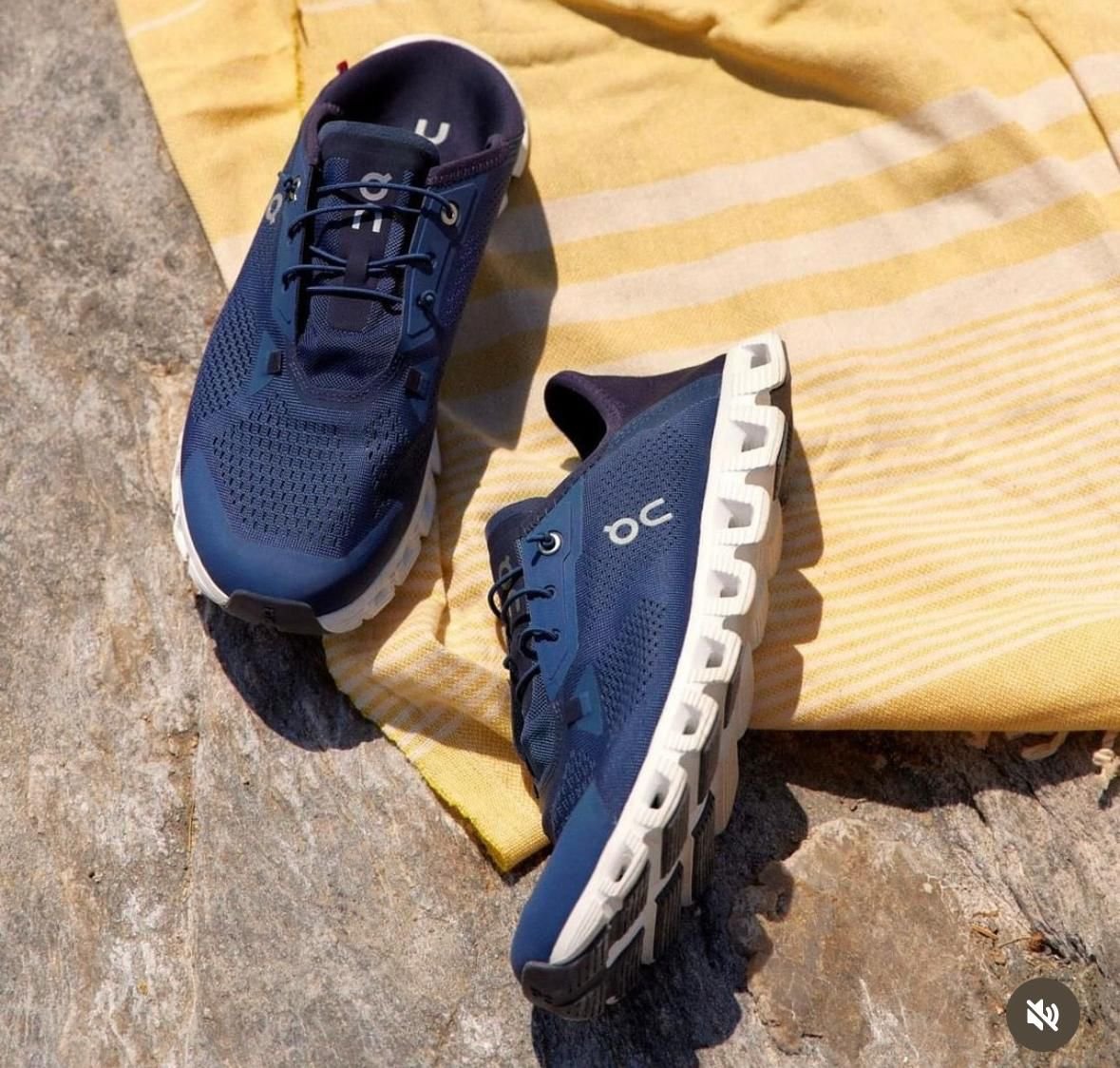 On Cloud 5 Coast Blue Lifestyle Trainers - product image from the listing.