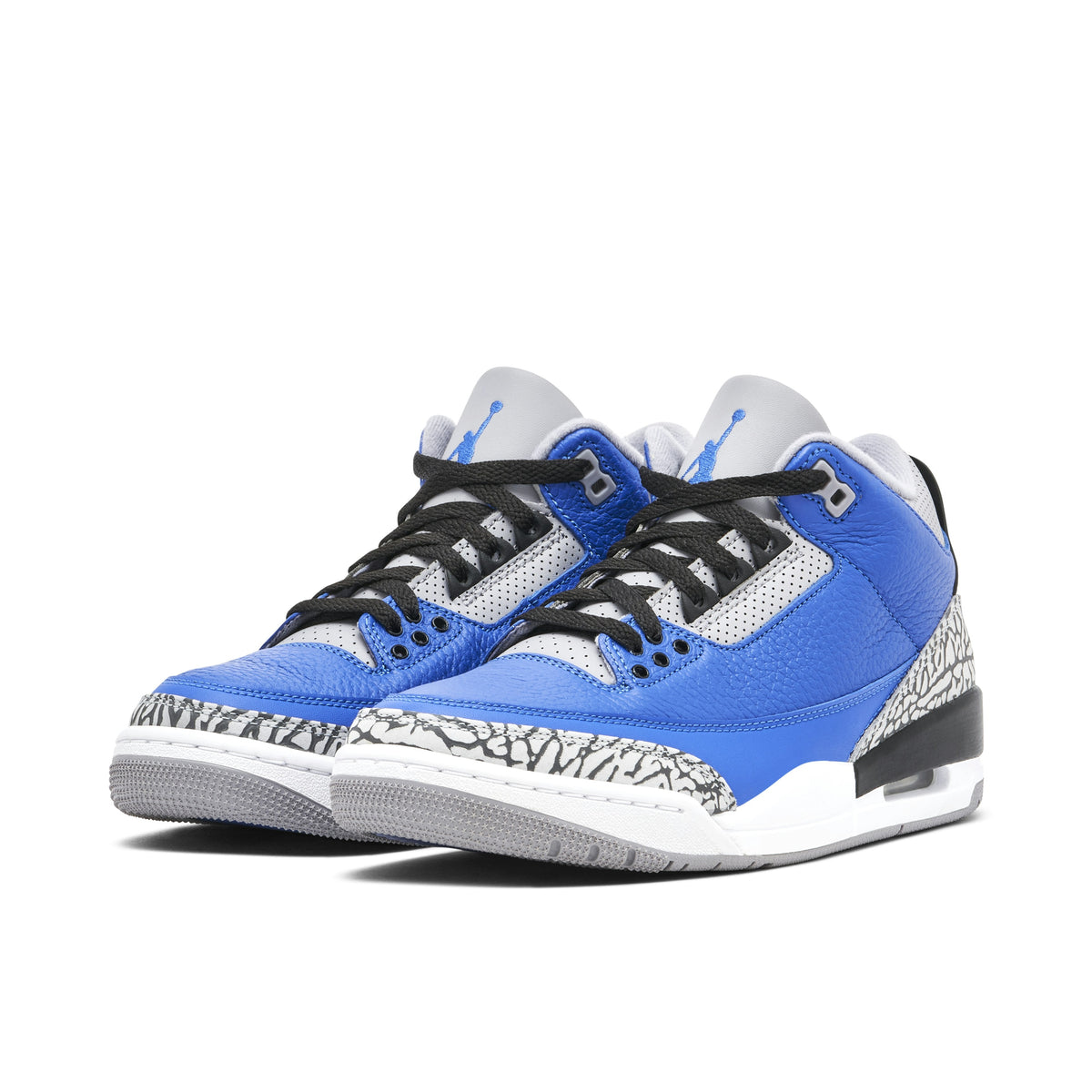 AIR JORDAN 3 VARSITY in ROYAL - product image from the listing.