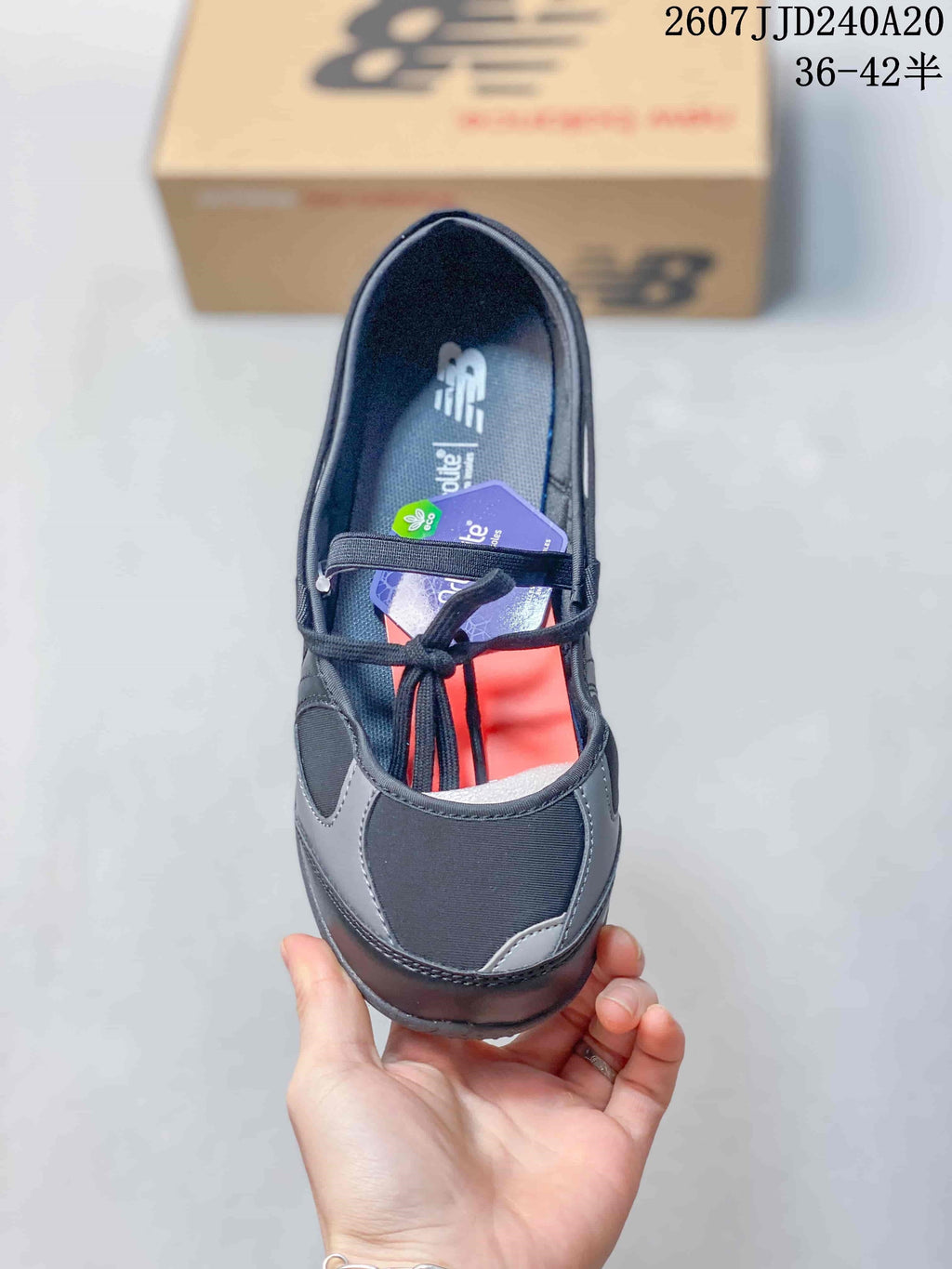 Women's New Balance Flat Breeze Black Gray Sneakers 711260QQT - product image from the listing.