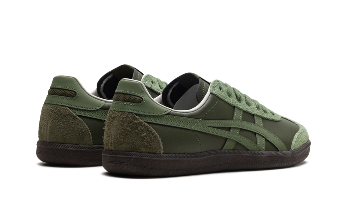 Bronze Green Moss - Onitsuka Tiger Tokuten Sneakers - product image from the listing.