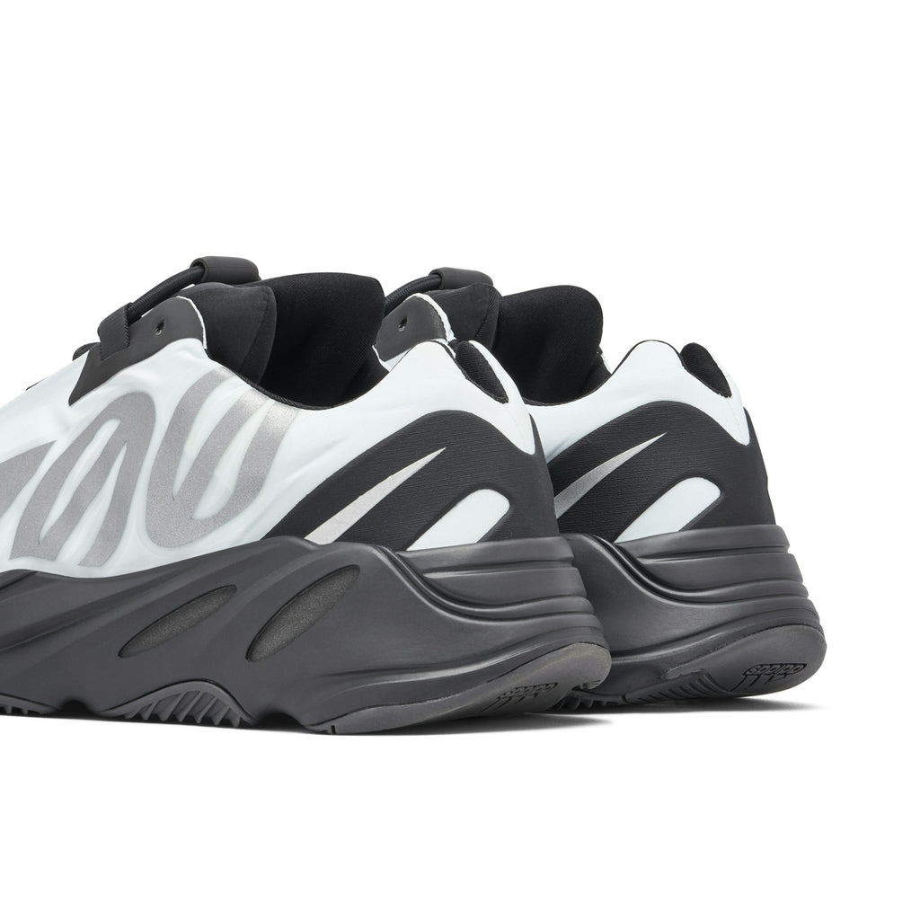 YEEZY BOOST 700 MNVN BLUE TINT - product image from the listing.