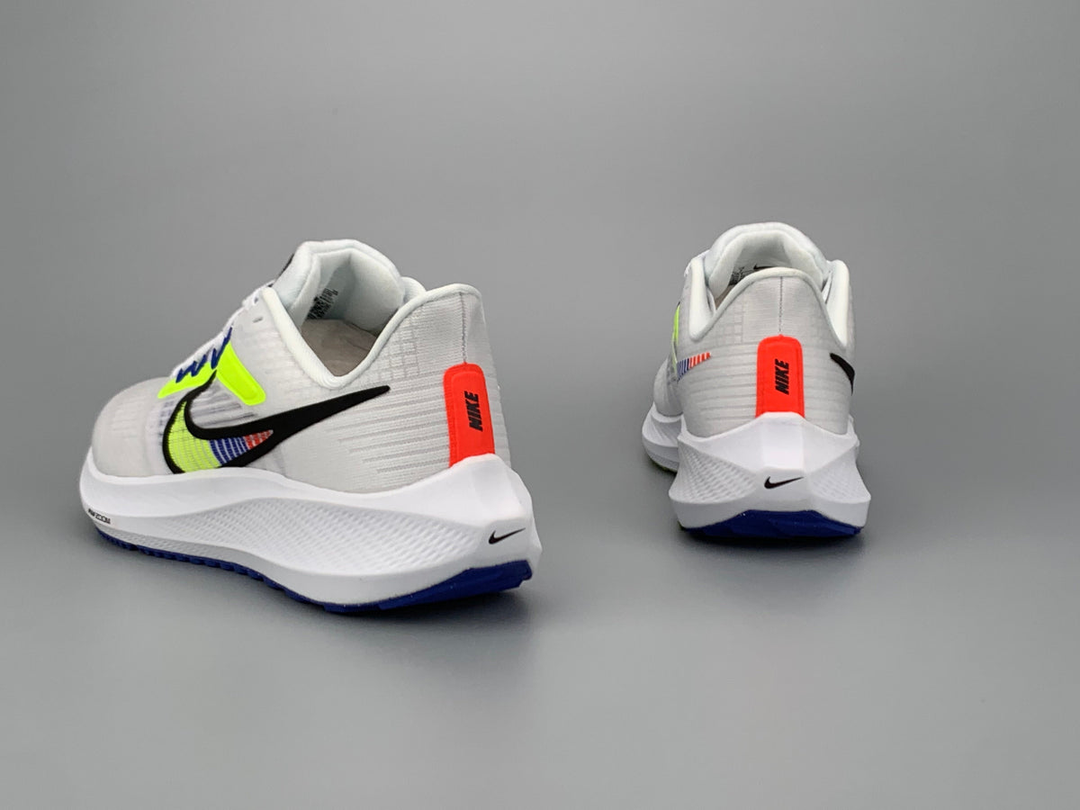 Nike Air Zoom Pegasus 39 Running Shoes in White Green DX1627-100 - product image from the listing.