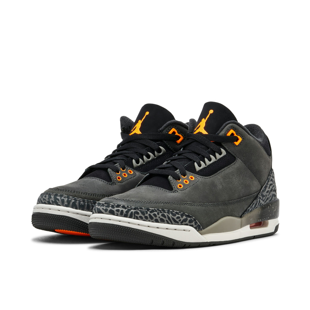 FEAR (2023) - AIR JORDAN 3 RETRO - product image from the listing.
