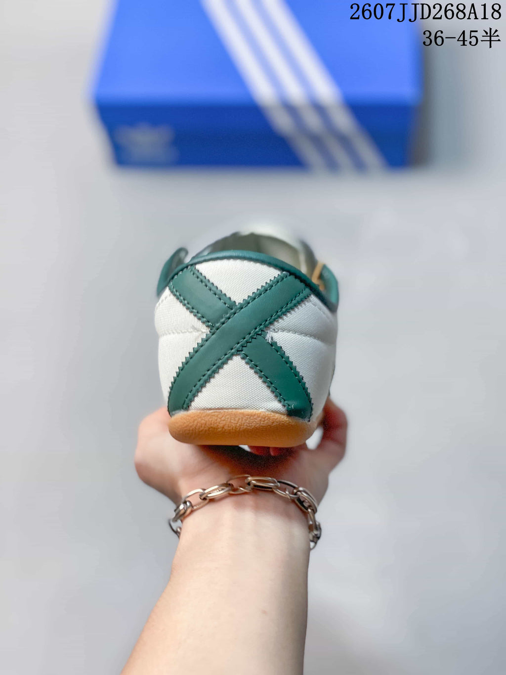 adidas Originals Tokyo Low-Top Sneakers in White Green 2607JJD268A18 - product image from the listing.