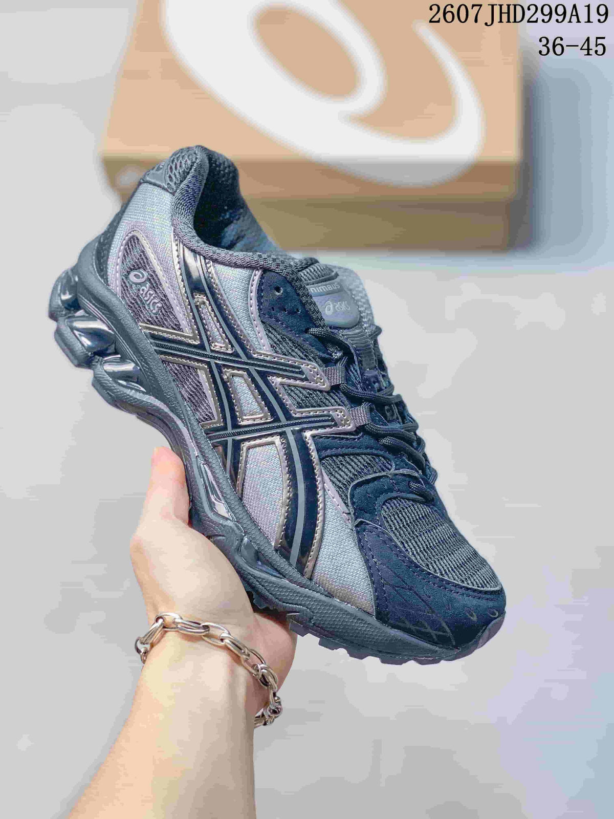 ASICS Gel-Nimbus 10.1 Retro Sneakers for Running 2607JHD299A19 - product image from the listing.