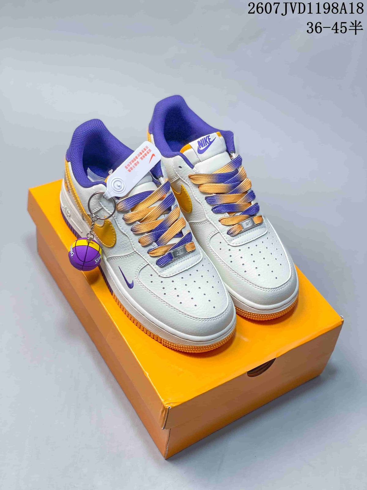 Nike Air Force 1 '07 Low Golden State Warriors Trainers - product image from the listing.