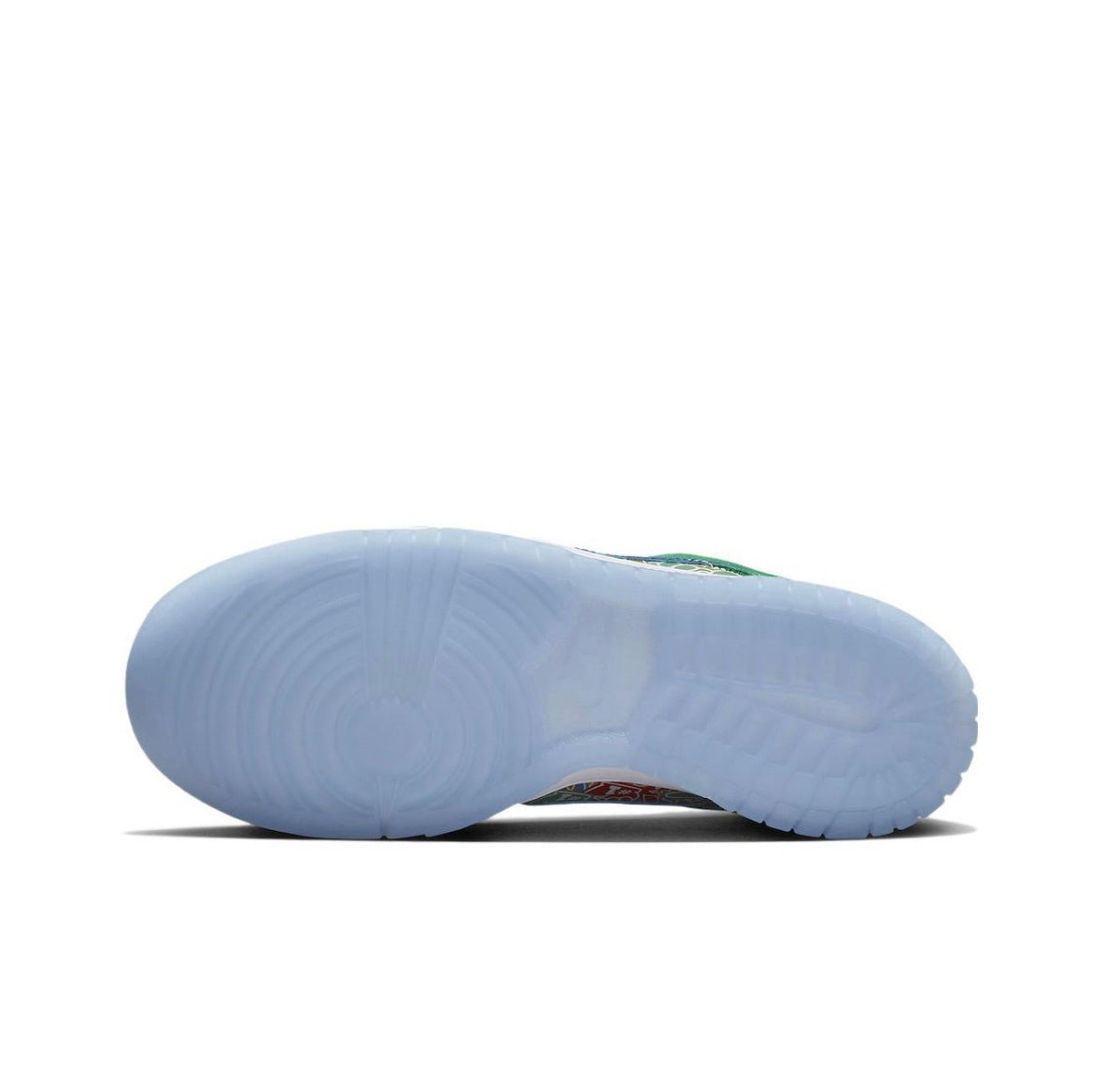 Nike SB Dunk Low Foam Finger Trainers DZ5184-300 - product image from the listing.