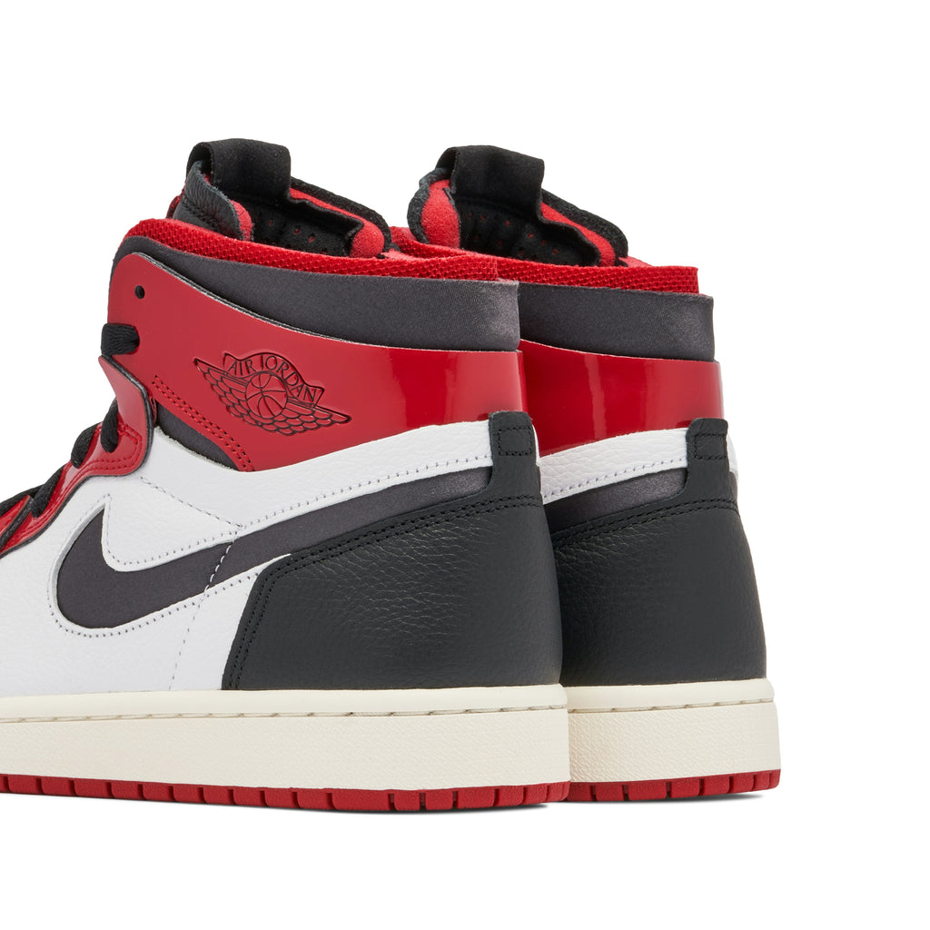 Women's AIR JORDAN 1 ZOOM CMFT PATENT CHICAGO - product image from the listing.
