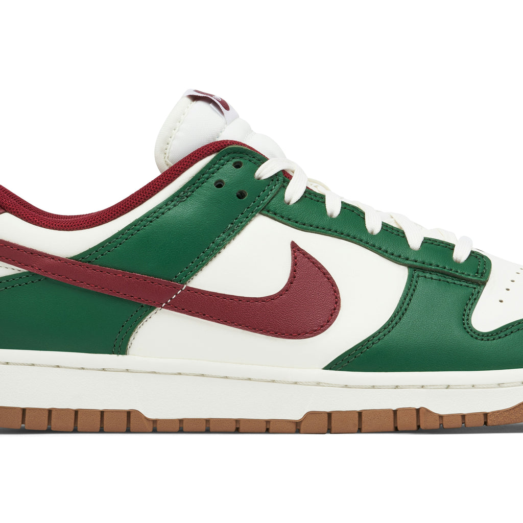 NIKE DUNK LOW WHITE GREEN TEAM in RED - product image from the listing.