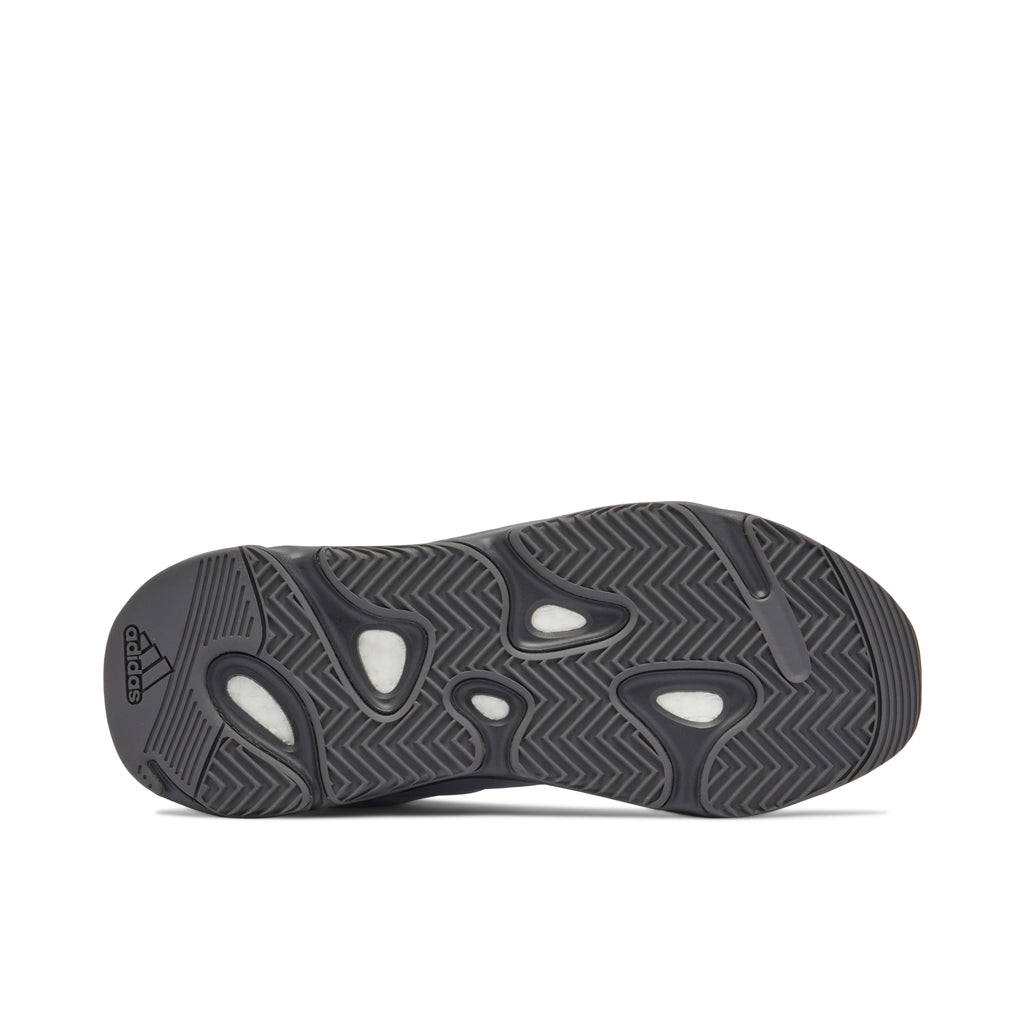 YEEZY BOOST 700 MNVN GEODE - product image from the listing.