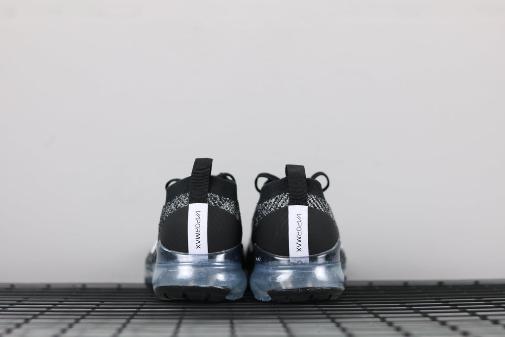 Nike Air VaporMax Flyknit 3 AJ6900-001 Sneakers in Black - product image from the listing.