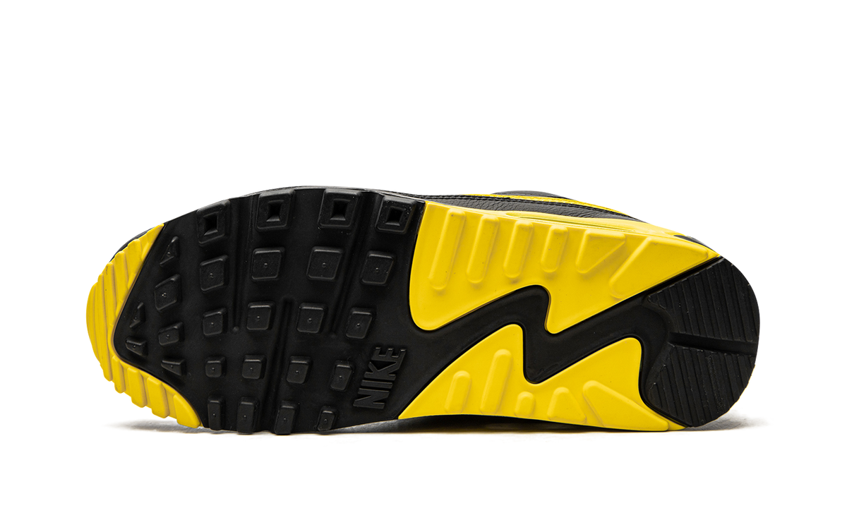 "Undefeated Black/Optic Yellow" Air Max 90 / UNDFTD CJ7197 001 - product image from the listing.
