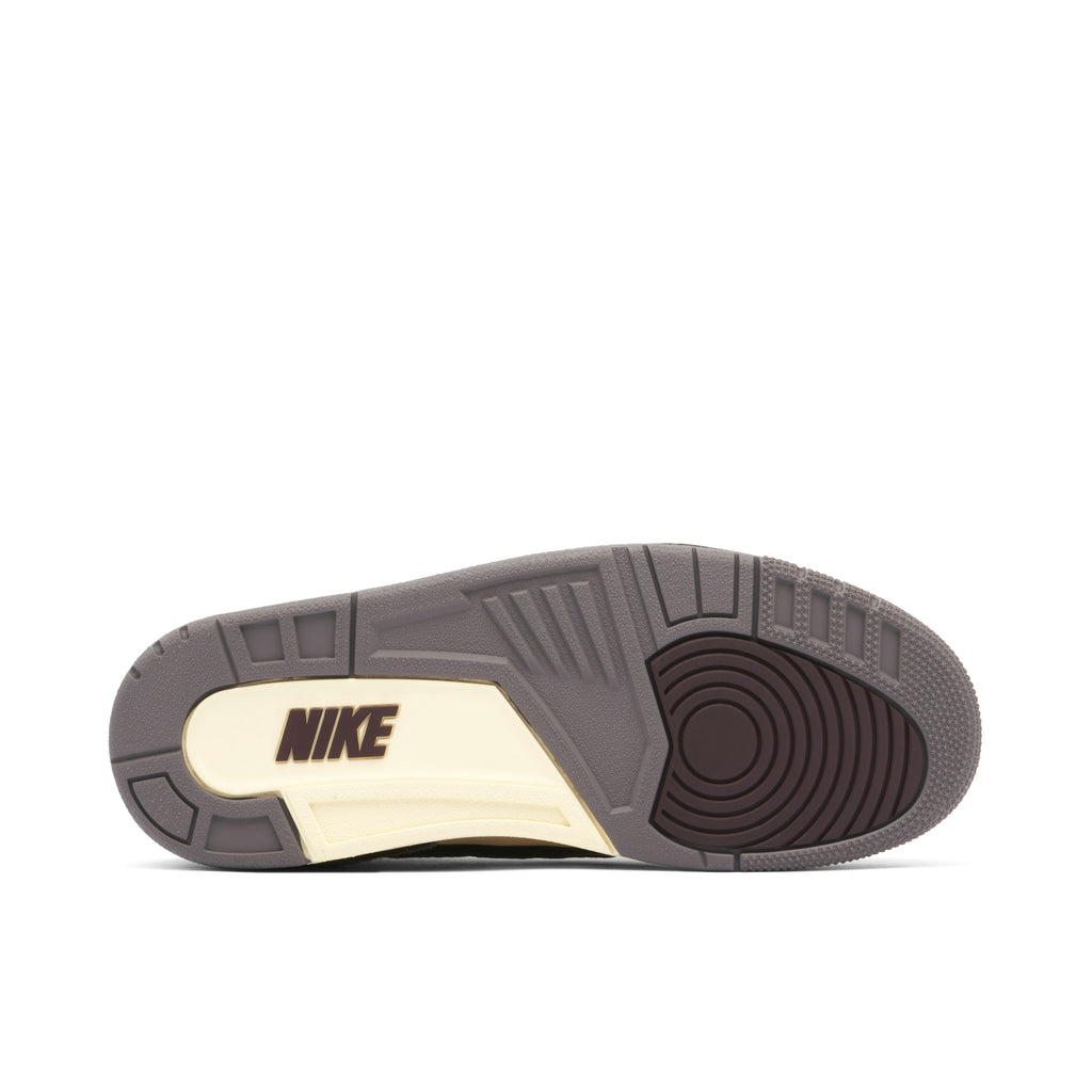 Women's AIR JORDAN 3 RETRO OG SP A MA MANIÉRE BLACK VIOLET ORE - product image from the listing.