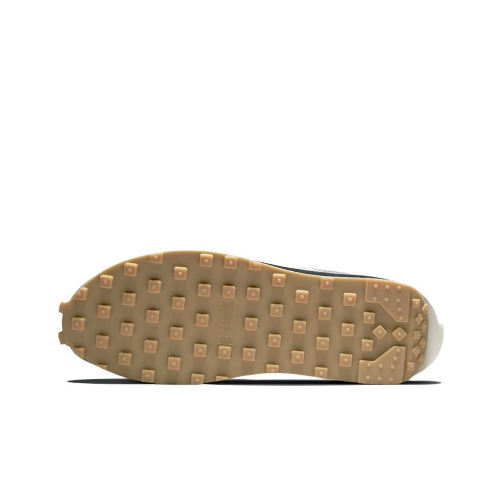 Nike LDWaffle CLOT sacai DH3114-001 Sneakers in Gray - product image from the listing.