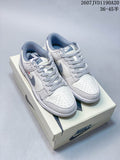 SB Dunk Low Stüssy Collaboration Colorway by Nike - product image from the listing.
