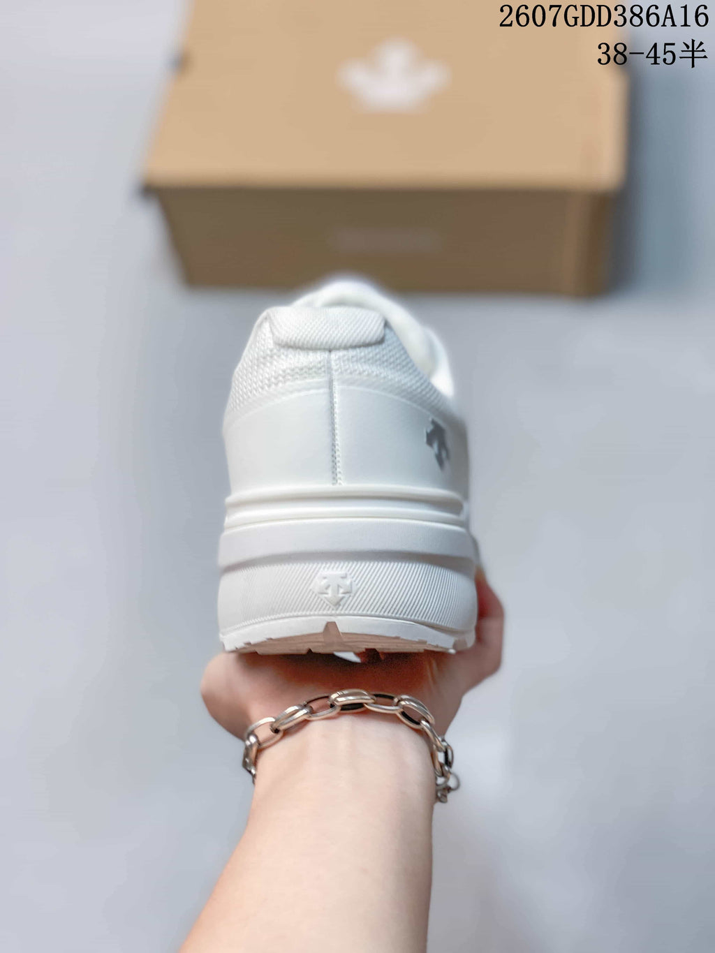 DESCENTE Dualis PRIME WIRE 2.0 Sneakers in White 2607GDD386A16 - product image from the listing.