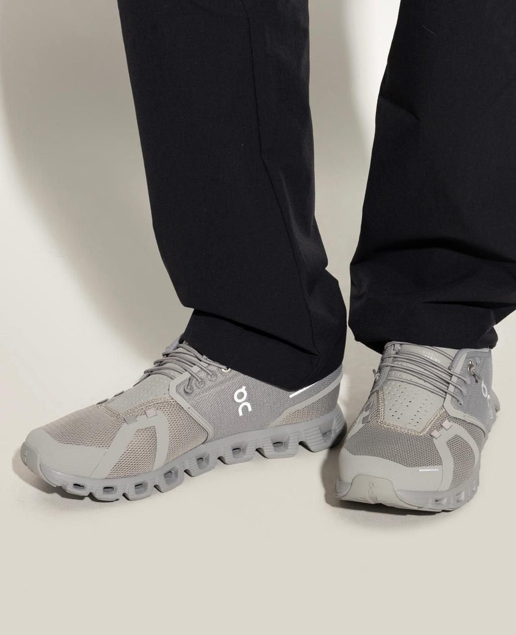 On Cloud 5 Fog Alloy Lifestyle Trainers - product image from the listing.